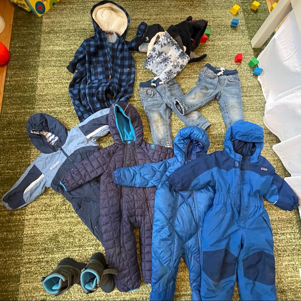 18M-24M Winter outdoor lot/ entire closet - snowsuits, hats, warm rompers
